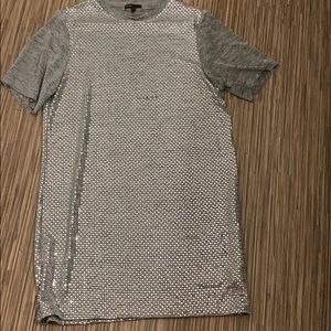 Sliver t shirt dress with ripped edge sleeve